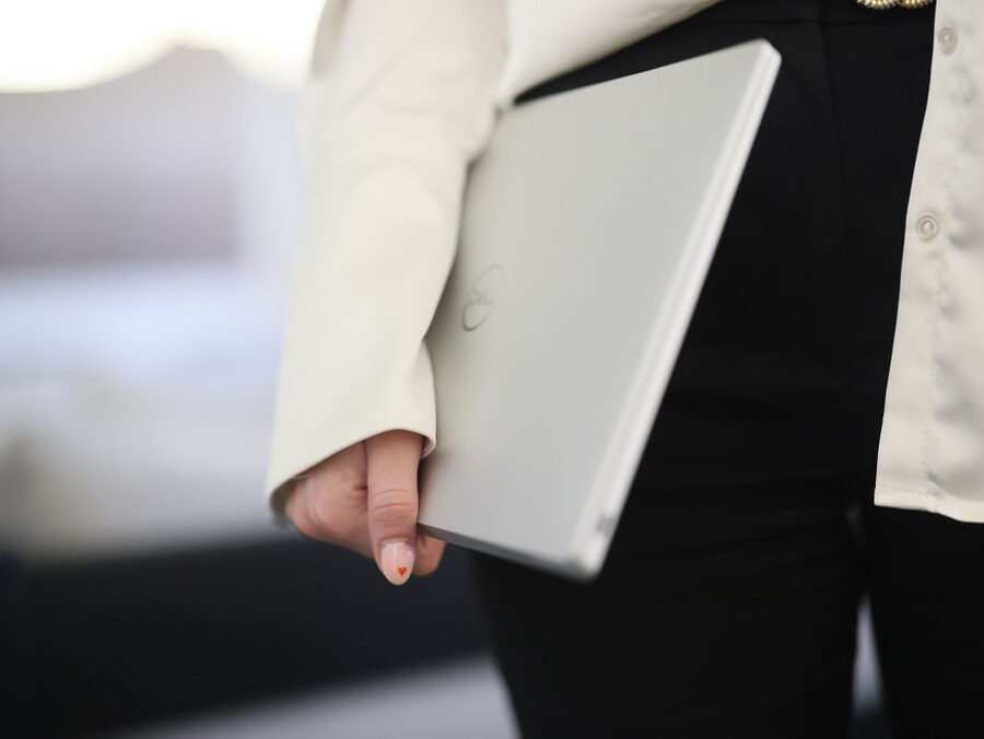 erp 2 power bi woman